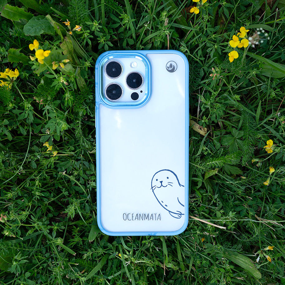 iPhone 15 pro Hülle - Robbe blau - "Robby" - nachhaltig