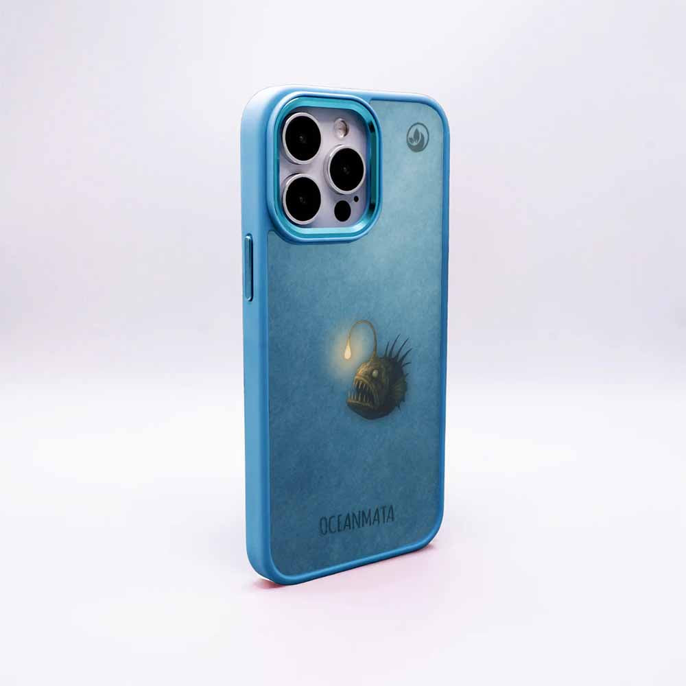iPhone 17 pro max Hülle - Anglerfisch blau - "Sour" - nachhaltig
