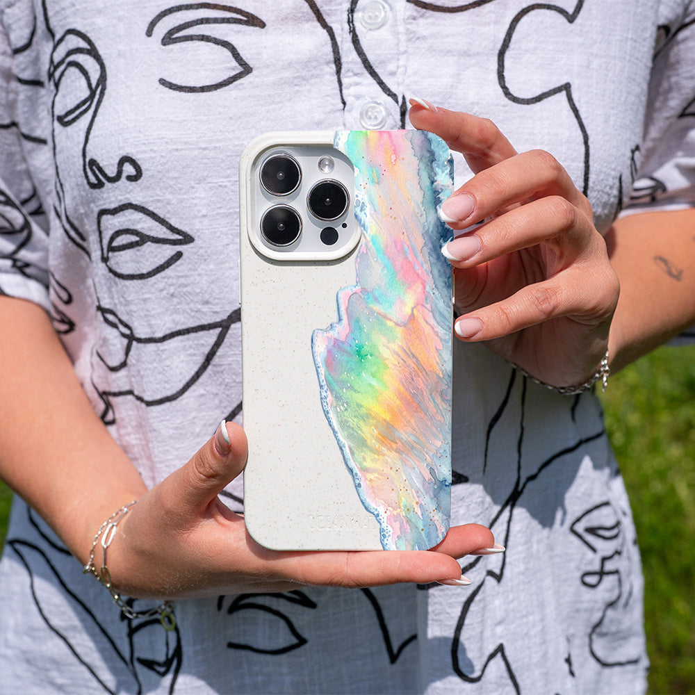 iPhone 14 Hülle - Regenbogen Welle weiß - "WaveOfPride" - nachhaltig
