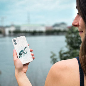 iPhone 12 pro / iPhone 12 Hülle - Schildkröte grün - "Baby Turtle" - nachhaltig