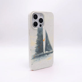 iPhone 13 mini Hülle - Segeln weiß - "Golden Horizon" - nachhaltig