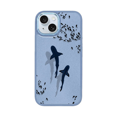 iPhone 15 Hülle - Hai blau - "Into the blue" nachhaltig