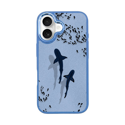 iPhone 16 Hülle - Hai blau - "Into the blue" nachhaltig
