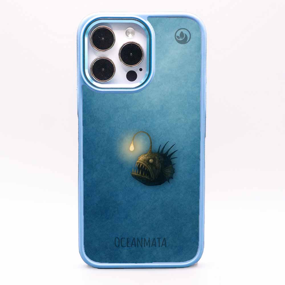 iPhone 14 Hülle - Anglerfisch blau - "Sour" - nachhaltig