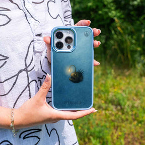 iPhone SE/7/8 Hülle - Anglerfisch blau - "Sour" - nachhaltig